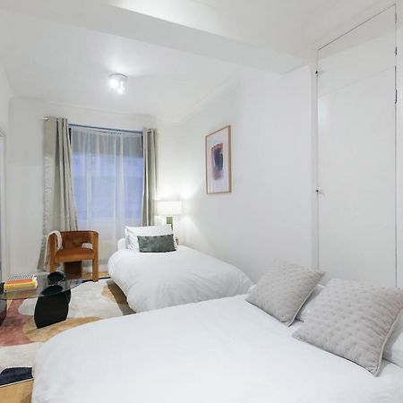 Perfectly Located 1 Bed Apartment Above Tube Station Λονδίνο Εξωτερικό φωτογραφία