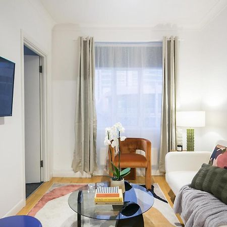 Perfectly Located 1 Bed Apartment Above Tube Station Λονδίνο Εξωτερικό φωτογραφία